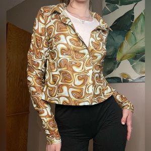 Cropped patterned button-up